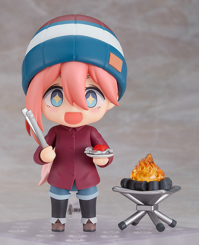 Nendoroid 1623-DX Nadeshiko Kagamihara: Solo Camp Ver. DX Edition Laid-Back Camp